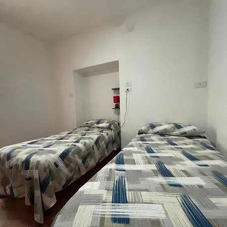 Happy House Апартаменты *